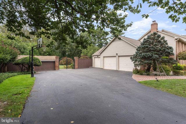 9424 BRIAN JAC LN, Great Falls, VA 22066