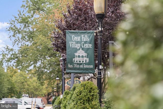 9424 BRIAN JAC LN, Great Falls, VA 22066