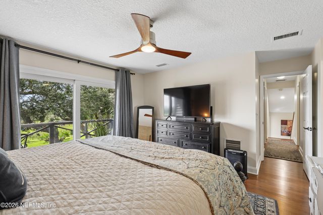 3831 LUTH Drive E, Jacksonville, FL 32250