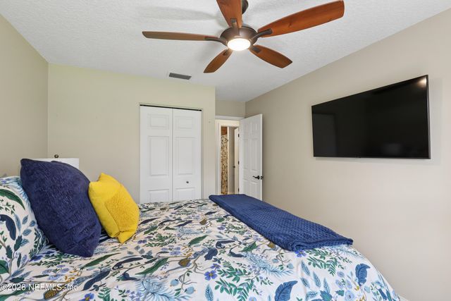 3831 LUTH Drive E, Jacksonville, FL 32250