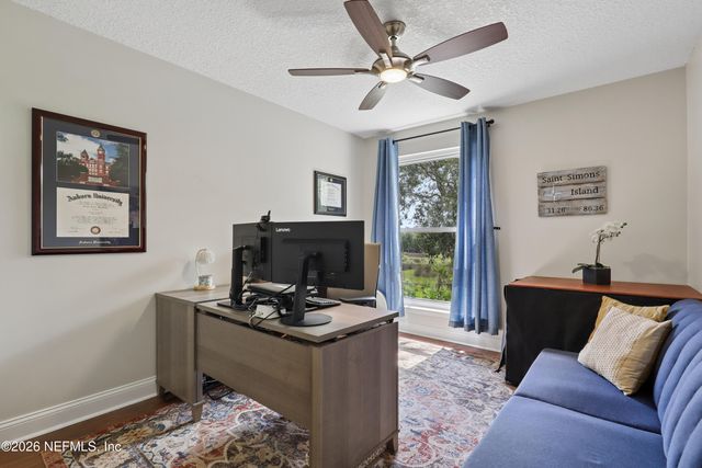 3831 LUTH Drive E, Jacksonville, FL 32250