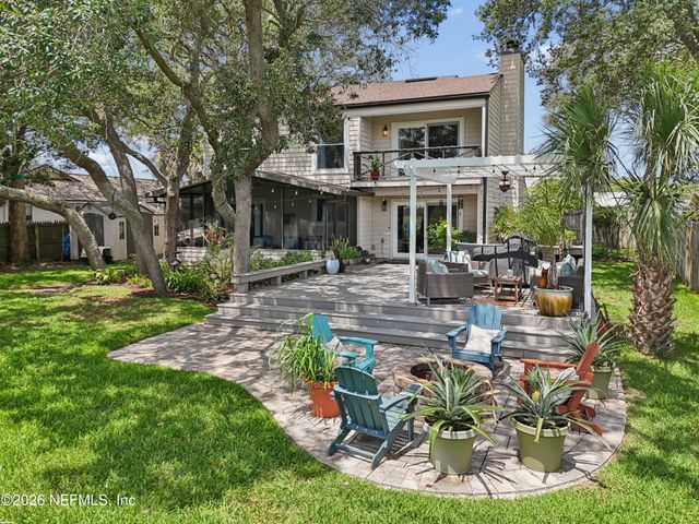 3831 LUTH Drive E, Jacksonville, FL 32250