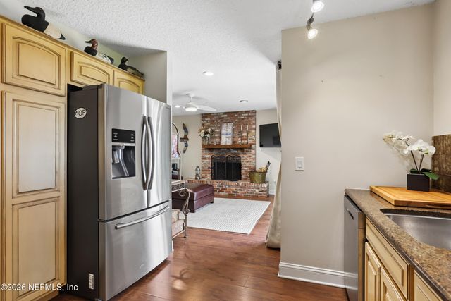 3831 LUTH Drive E, Jacksonville, FL 32250