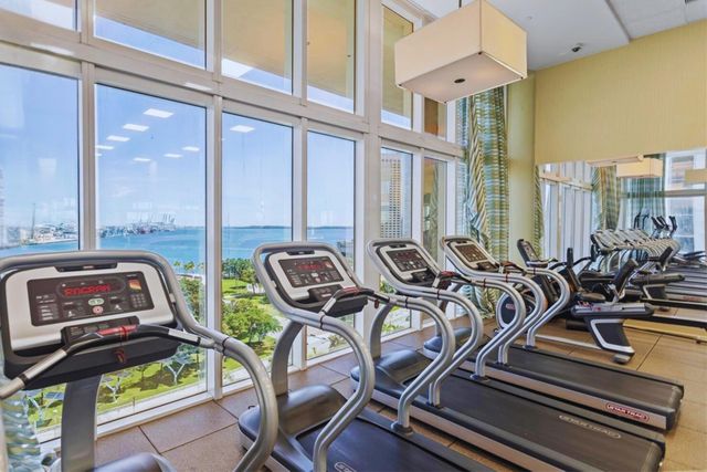 50 Biscayne Boulevard 4503, Miami, FL 33132