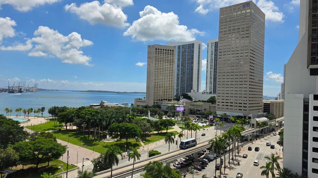 50 Biscayne Boulevard 4503, Miami, FL 33132