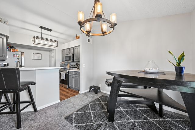 402 Napa Valley, 303, Highland Heights, KY 41076