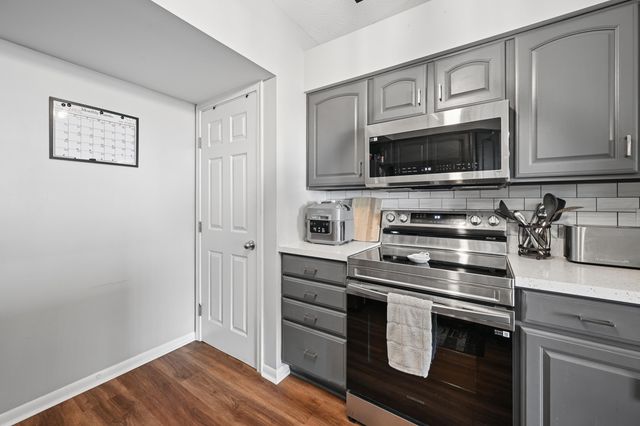 402 Napa Valley, 303, Highland Heights, KY 41076