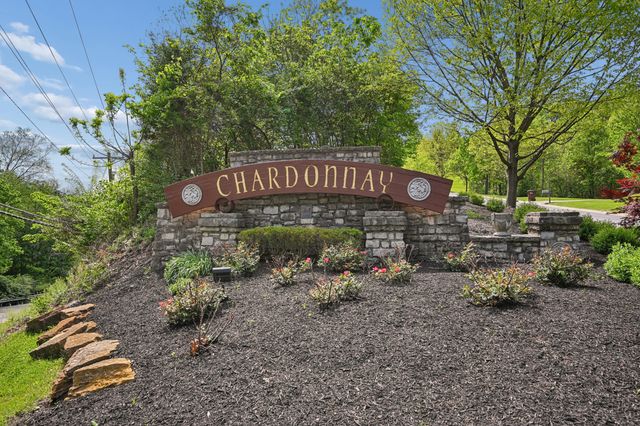 402 Napa Valley, 303, Highland Heights, KY 41076