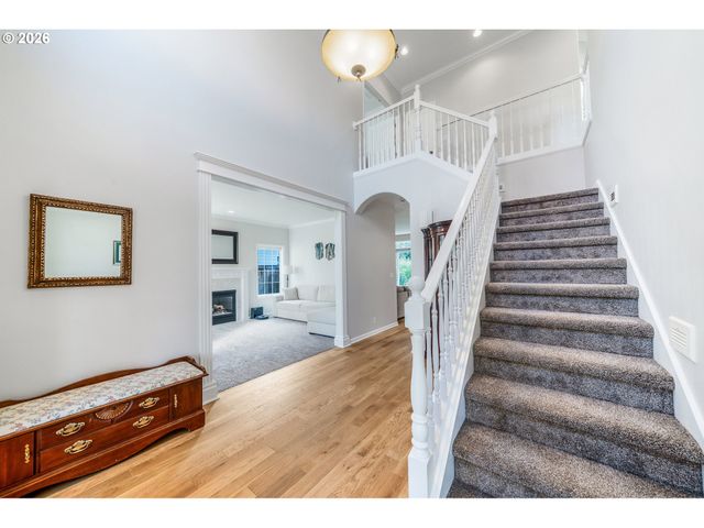2860 BARBADOS Dr, Eugene, OR 97408