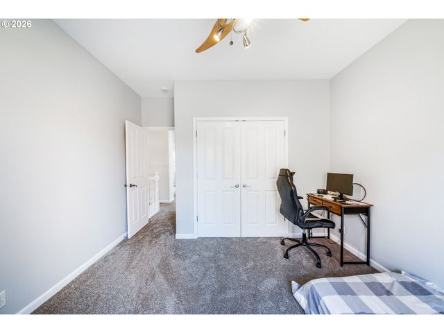 2860 BARBADOS Dr, Eugene, OR 97408