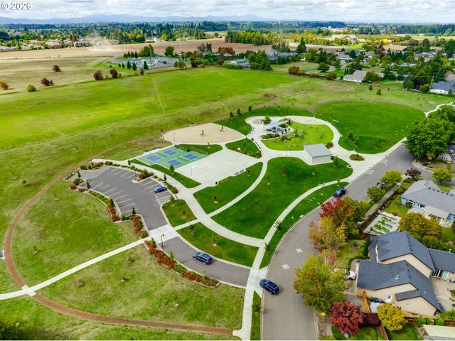 2860 BARBADOS Dr, Eugene, OR 97408