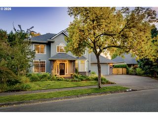 2860 BARBADOS Dr, Eugene, OR 97408