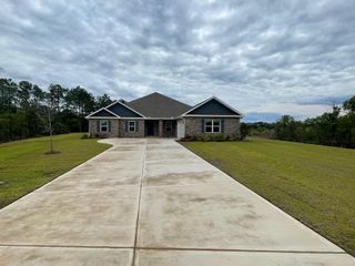86 N Bentgrass Road, Freeport, FL 32439