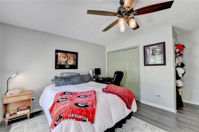 7111 Saint Charles Square, Roswell, GA 30075