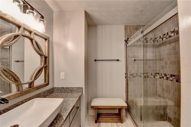 7111 Saint Charles Square, Roswell, GA 30075