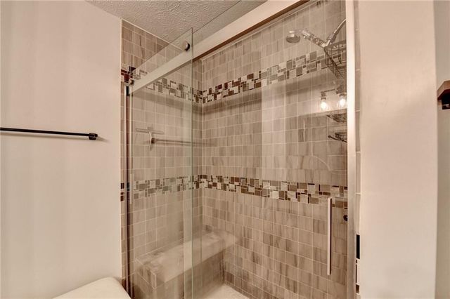 7111 Saint Charles Square, Roswell, GA 30075