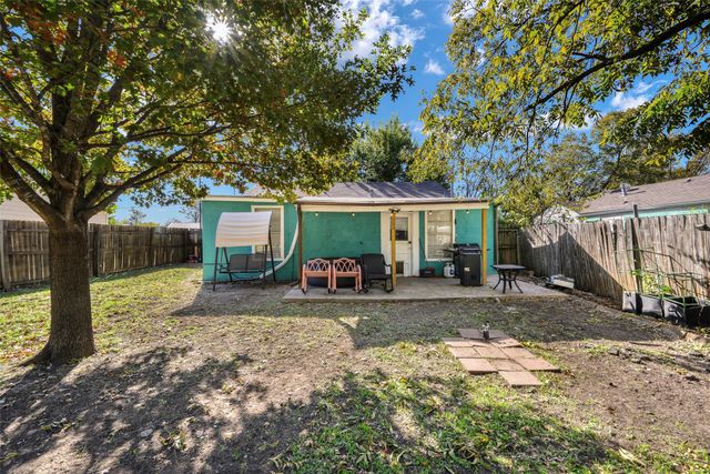 8402 Melrose Street W, White Settlement, TX 76108