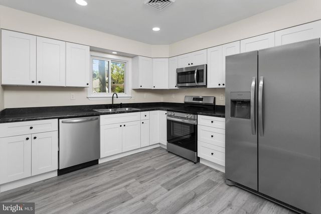 123 PARDEE, Browns Mills, NJ 08015