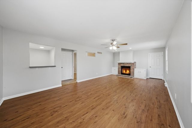 1003 Plaza Drive, Joliet, IL 60435