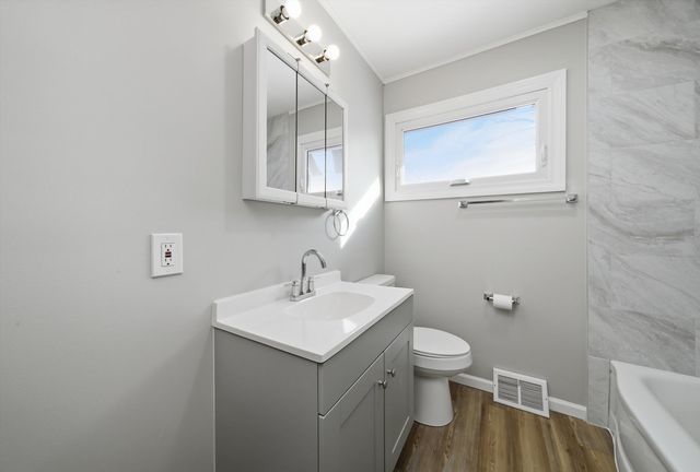 1003 Plaza Drive, Joliet, IL 60435