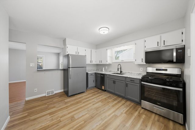 1003 Plaza Drive, Joliet, IL 60435