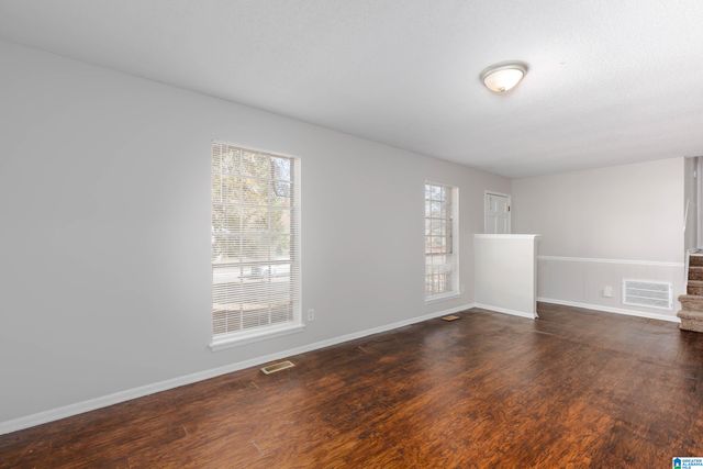 504 CREEKVIEW TERRACE, Pelham, AL 35124