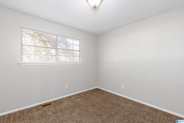 504 CREEKVIEW TERRACE, Pelham, AL 35124