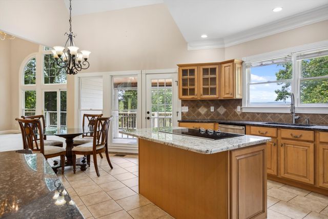 310 Bluffs Road N, South Pittsburg, TN 37380