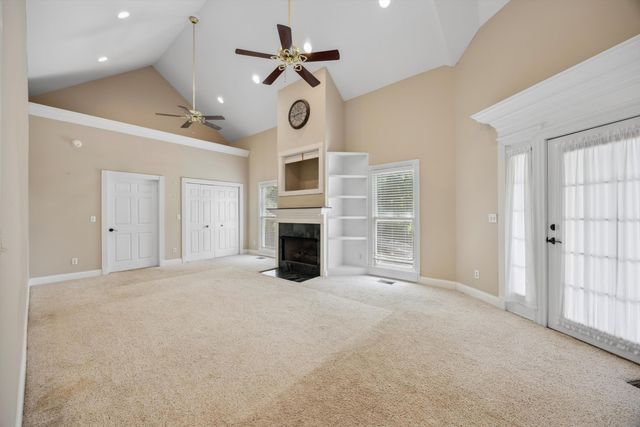 310 Bluffs Road N, South Pittsburg, TN 37380