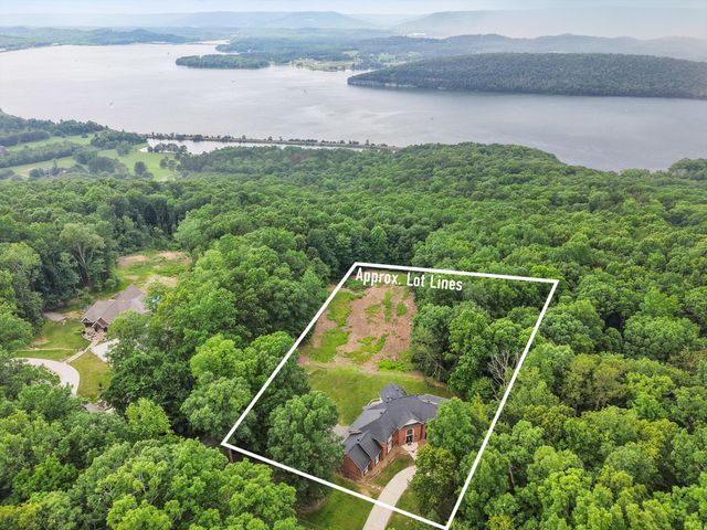 310 Bluffs Road N, South Pittsburg, TN 37380