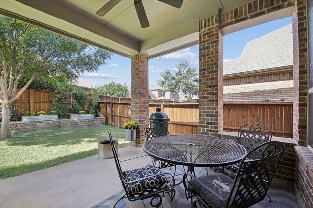 8501 Bayberry Avenue, Lantana, TX 76226