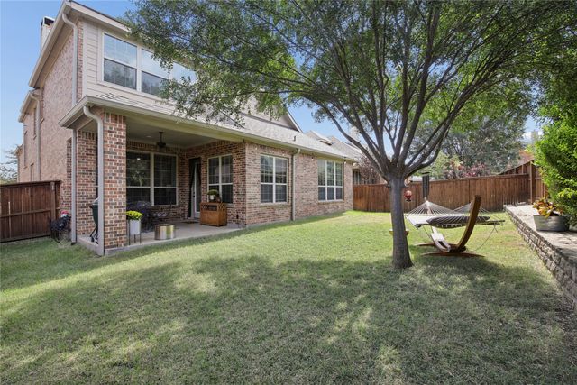 8501 Bayberry Avenue, Lantana, TX 76226