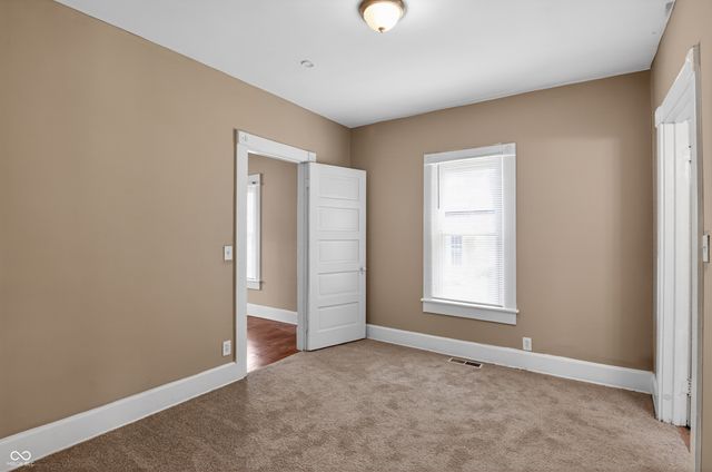 225 S State Street, Greenfield, IN 46140