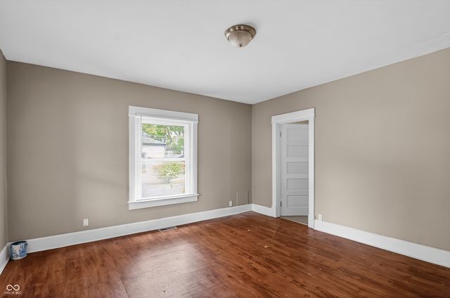 225 S State Street, Greenfield, IN 46140