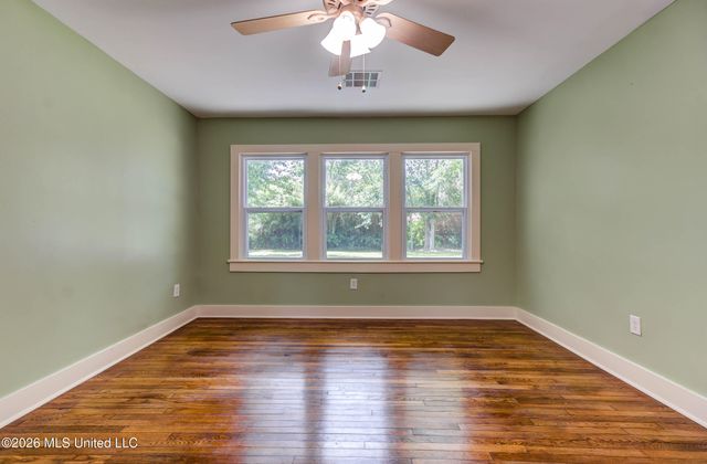 200 E 2nd Street, Long Beach, MS 39560