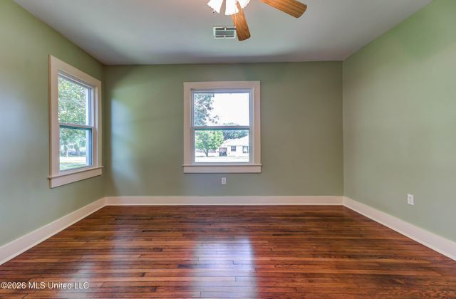 200 E 2nd Street, Long Beach, MS 39560