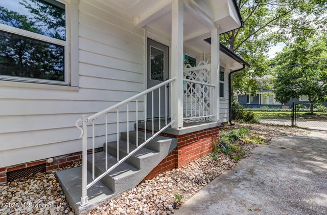 200 E 2nd Street, Long Beach, MS 39560