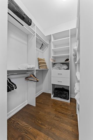 2437 W Jackson Boulevard, Chicago, IL 60612