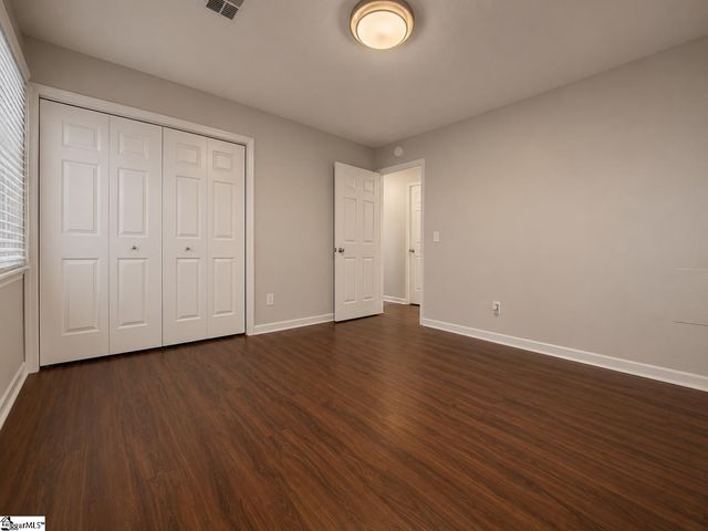 26 Oakwood Drive, Greenville, SC 29609
