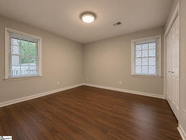 26 Oakwood Drive, Greenville, SC 29609