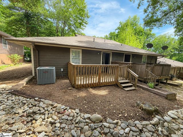 26 Oakwood Drive, Greenville, SC 29609