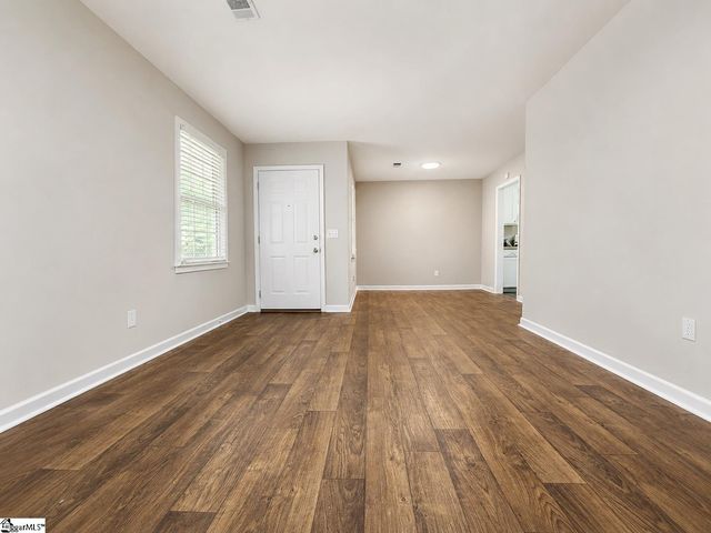 26 Oakwood Drive, Greenville, SC 29609