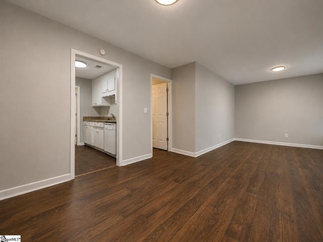 26 Oakwood Drive, Greenville, SC 29609