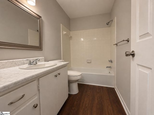 26 Oakwood Drive, Greenville, SC 29609