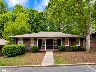 26 Oakwood Drive, Greenville, SC 29609