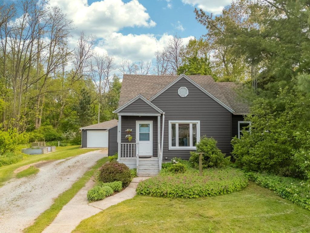 815 114th STREET, Pleasant Prairie, WI 53158