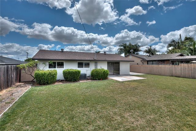 11833 Pounds, Whittier, CA 90604