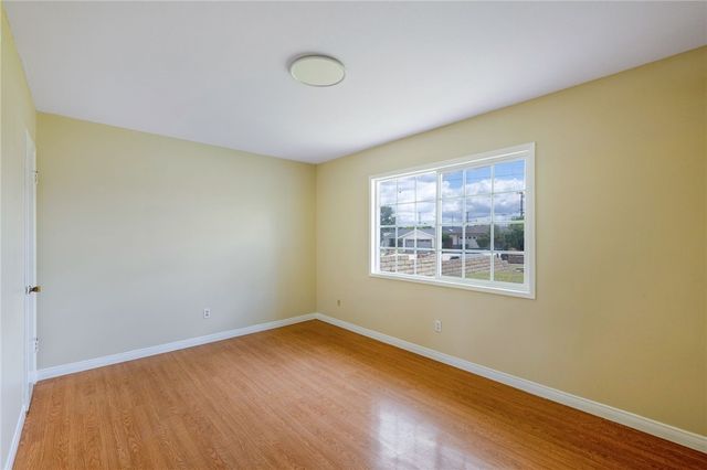11833 Pounds, Whittier, CA 90604