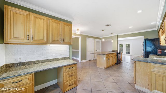 5340 GATHERING OAKS Court E, Jacksonville, FL 32258