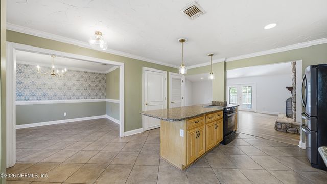 5340 GATHERING OAKS Court E, Jacksonville, FL 32258